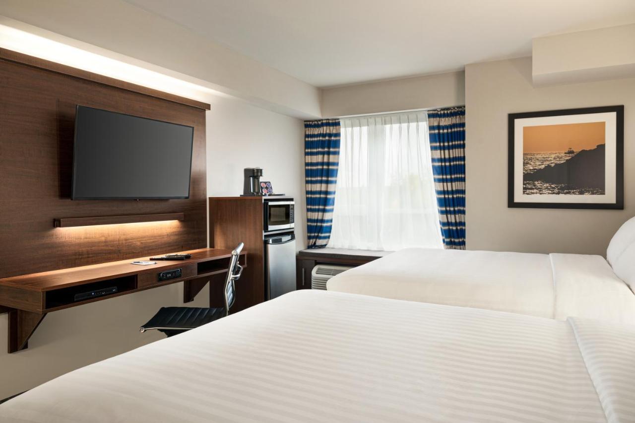 Microtel Inn & Suites By Wyndham Antigonish Exterior foto