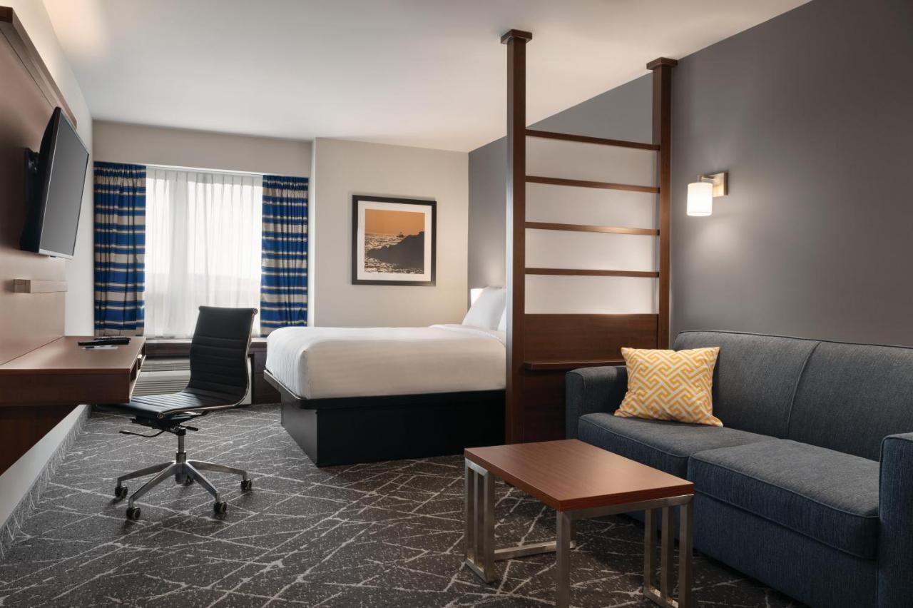 Microtel Inn & Suites By Wyndham Antigonish Exterior foto